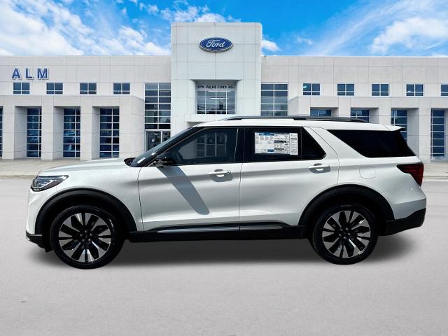 New 2026 Star White Metallic Tri-Coat Ford Platinum™ image 44