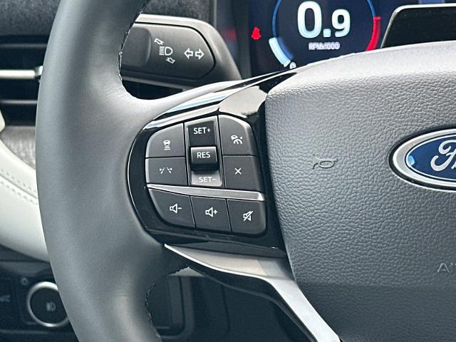 New 2026 Carbonized Gray Metallic Ford Platinum™ image 61