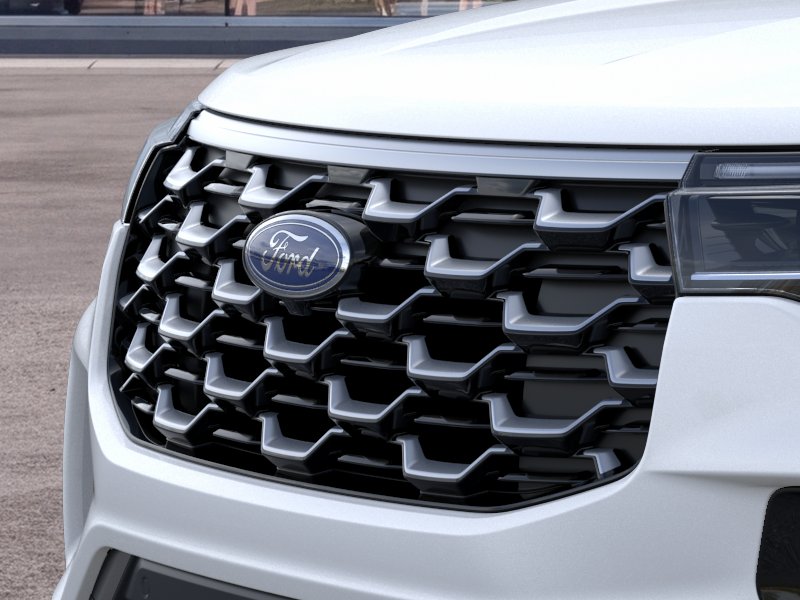 New 2026 Star White Metallic Tri-Coat Ford Platinum image 56