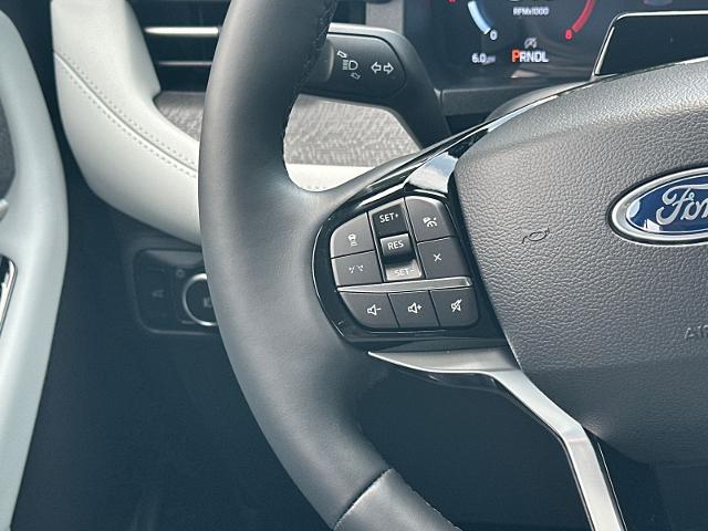 New 2026 Star White Metallic Tri-Coat Ford Platinum™ image 57
