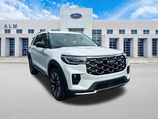 New 2026 Star White Metallic Tri-Coat Ford Platinum™ image 37