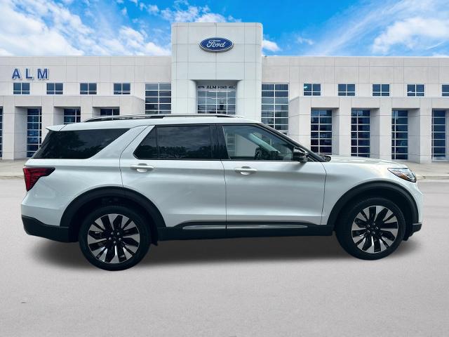 New 2026 Star White Metallic Tri-Coat Ford Platinum™ image 38