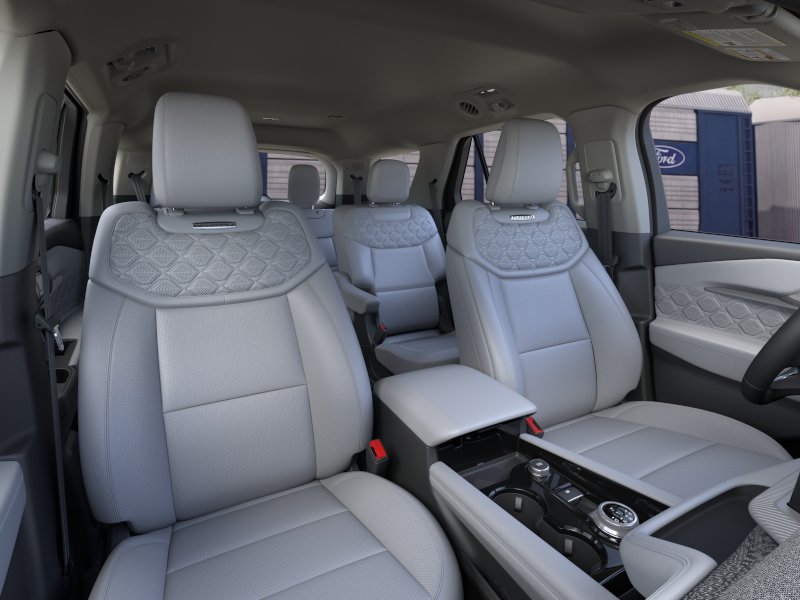 2026 Ford Explorer Platinum - Photo 10