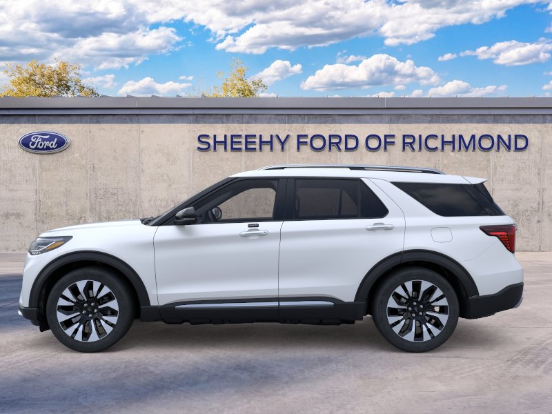 New 2026 Star White Metallic Tri-Coat Ford Platinum™ image 4
