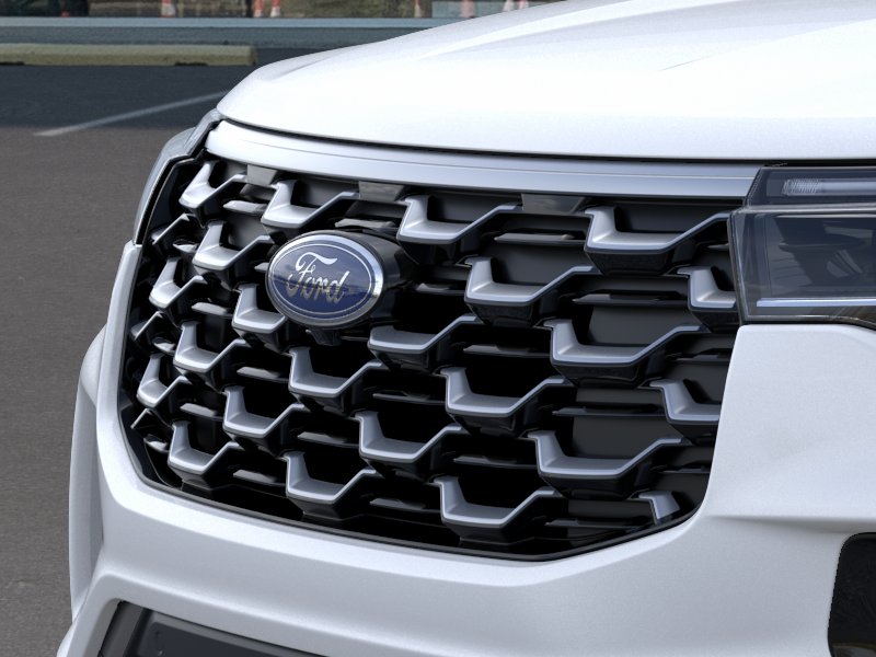 New 2026 Star White Metallic Tri-Coat Ford Platinum image 57