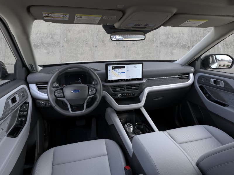 New 2026 Star White Metallic Tri-Coat Ford Platinum™ image 9