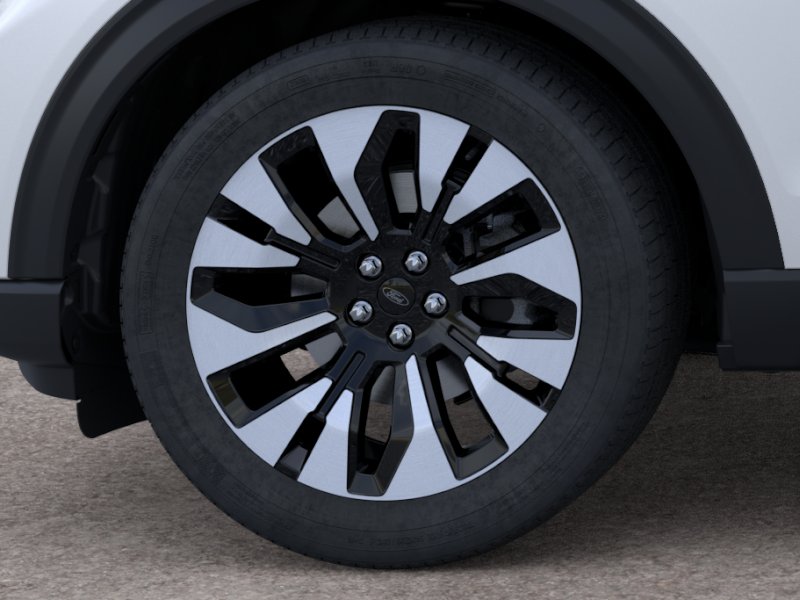 New 2026 Star White Metallic Tri-Coat Ford Platinum™ image 40