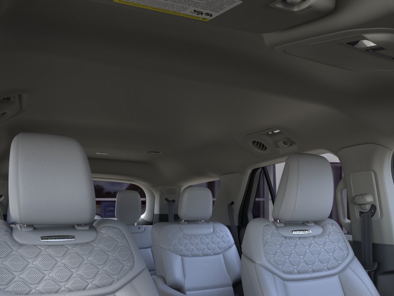 New 2026 Star White Metallic Tri-Coat Ford Platinum™ image 43