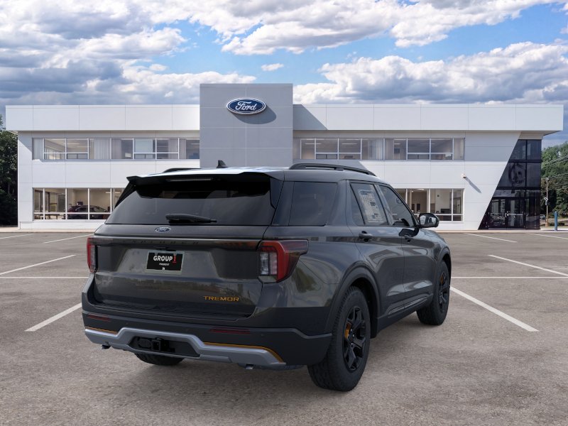 New 2026 Agate Black Metallic Ford Tremor® image 31