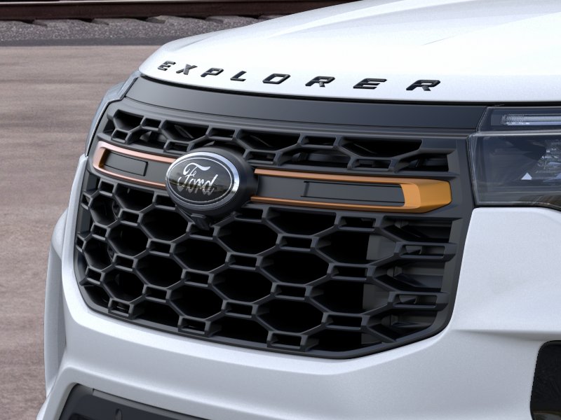 New 2026 Star White Metallic Tri-Coat Ford Tremor® image 17