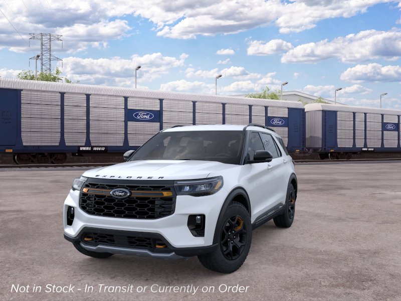 New 2026 Star White Metallic Tri-Coat Ford Tremor® image 2