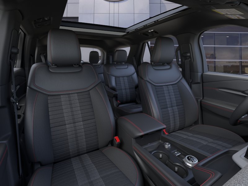 New 2026 Star White Metallic Tri-Coat Ford ST-Line image 10