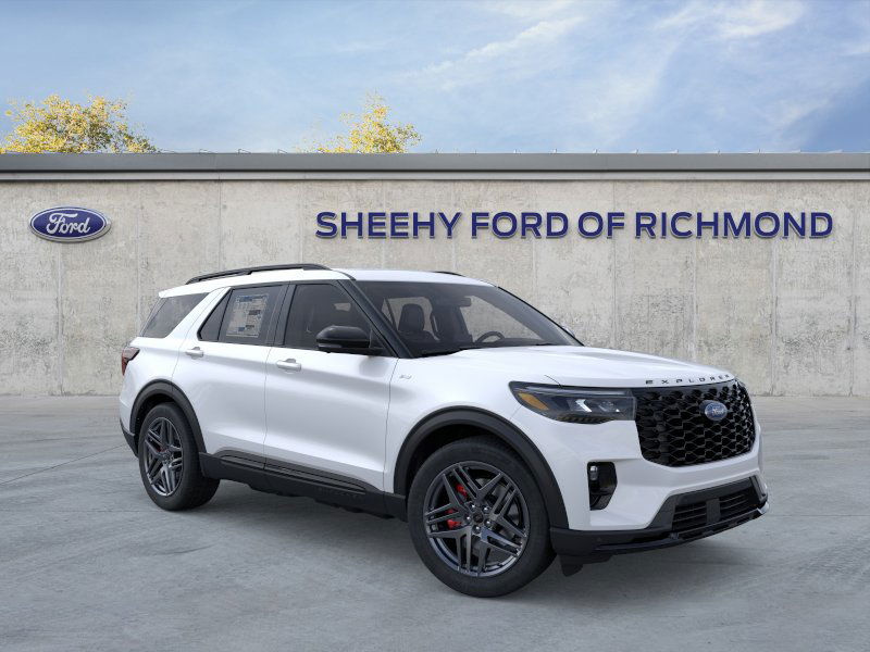 New 2026 Star White Metallic Tri-Coat Ford ST-Line image 24