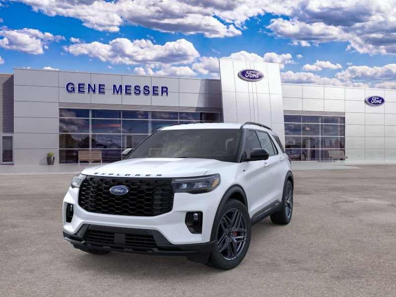 New 2026 Star White Metallic Tri-Coat Ford ST-Line image 23