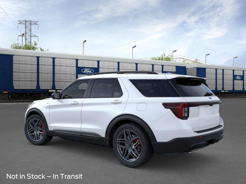 New 2026 Star White Metallic Tri-Coat Ford ST-Line image 4