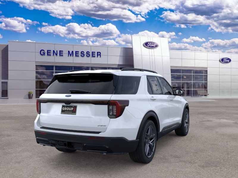 New 2026 Star White Metallic Tri-Coat Ford ST-Line image 29