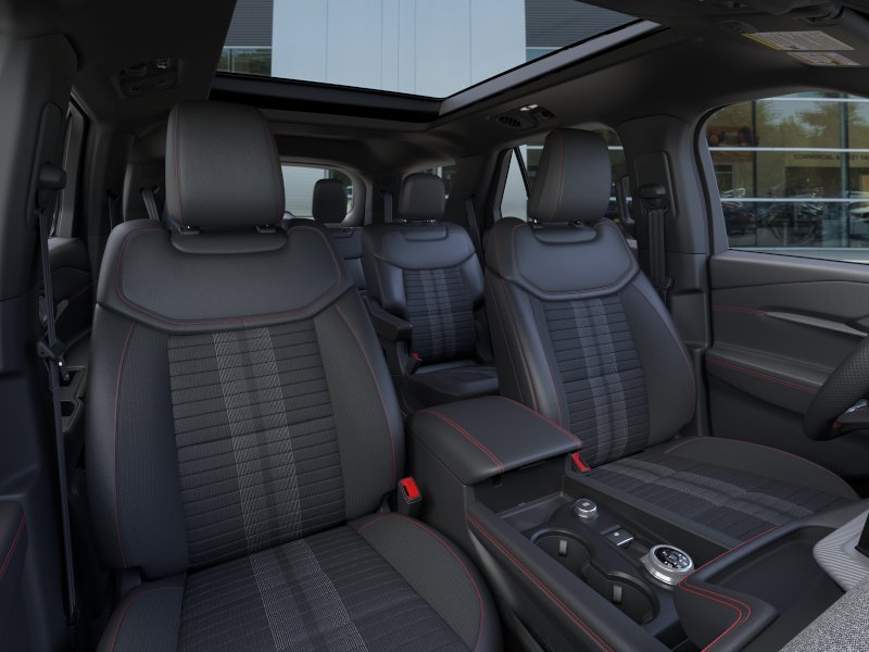 New 2026 Space White Metallic Ford ST-Line image 33