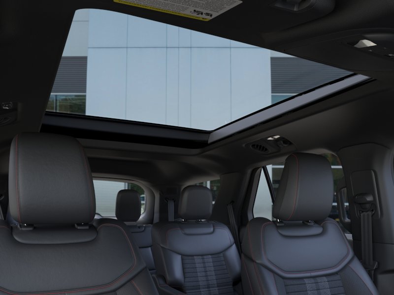 New 2026 Space White Metallic Ford ST-Line image 45