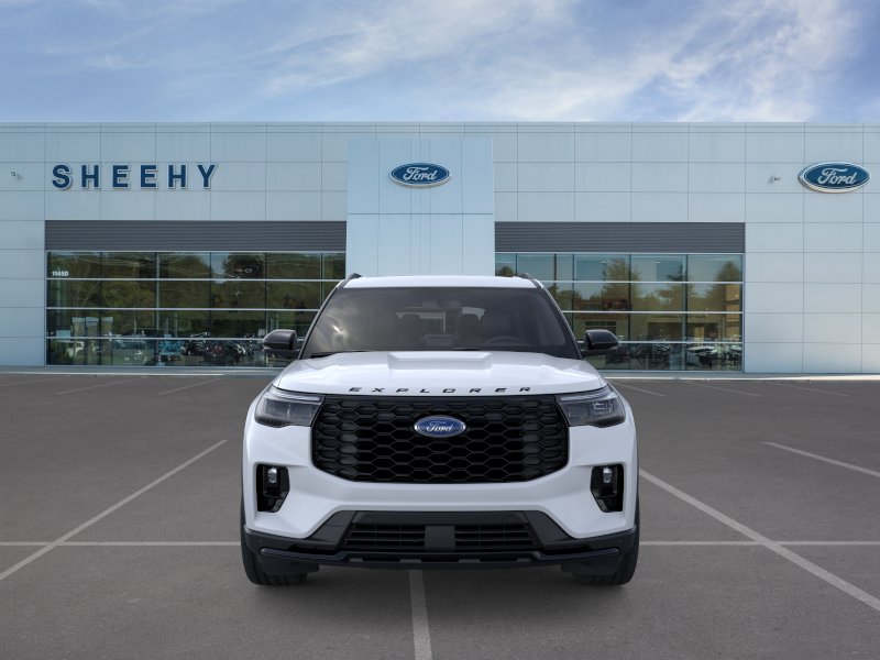 New 2026 Space White Metallic Ford ST-Line image 25