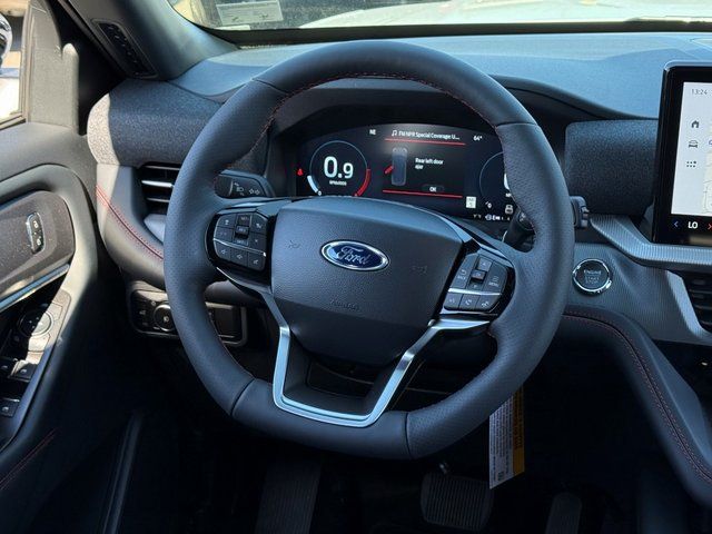 New 2026 Space White Metallic Ford ST-Line image 41