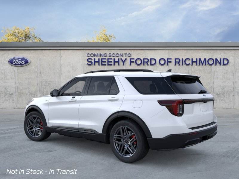 New 2026 Star White Metallic Tri-Coat Ford ST-Line image 28