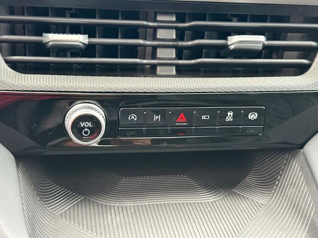 New 2026 Carbonized Gray Metallic Ford ST-Line image 31