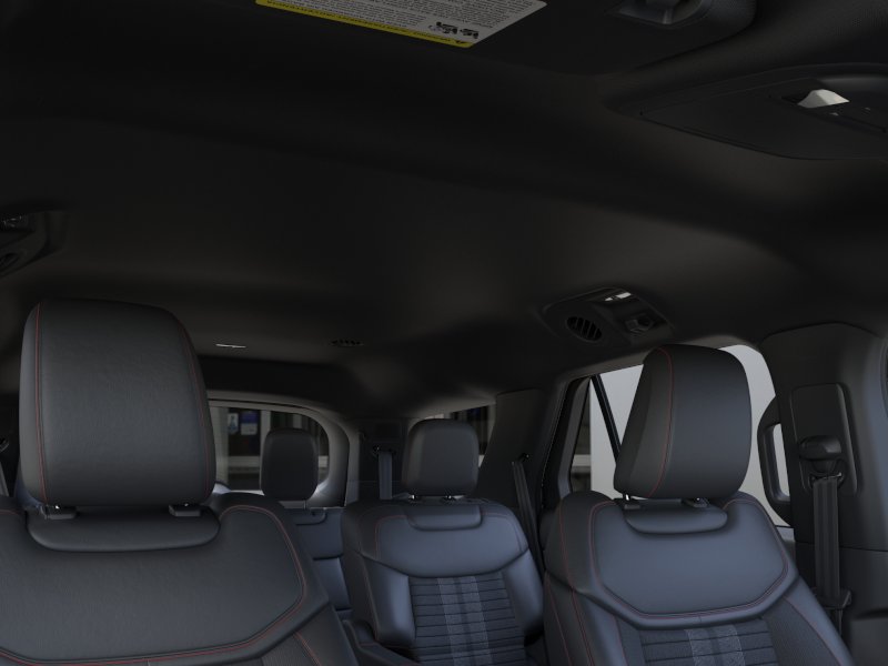 New 2026 Star White Metallic Tri-Coat Ford ST-Line image 22