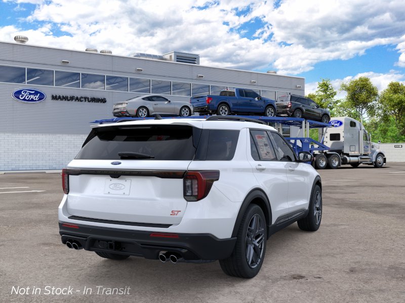 New 2026 Star White Metallic Tri-Coat Ford ST image 9