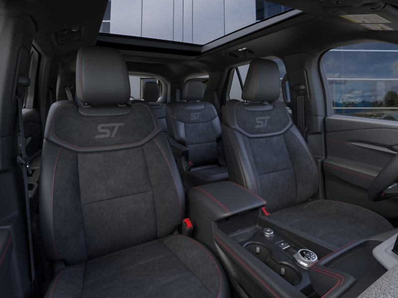 2026 Ford Explorer ST - Photo 10