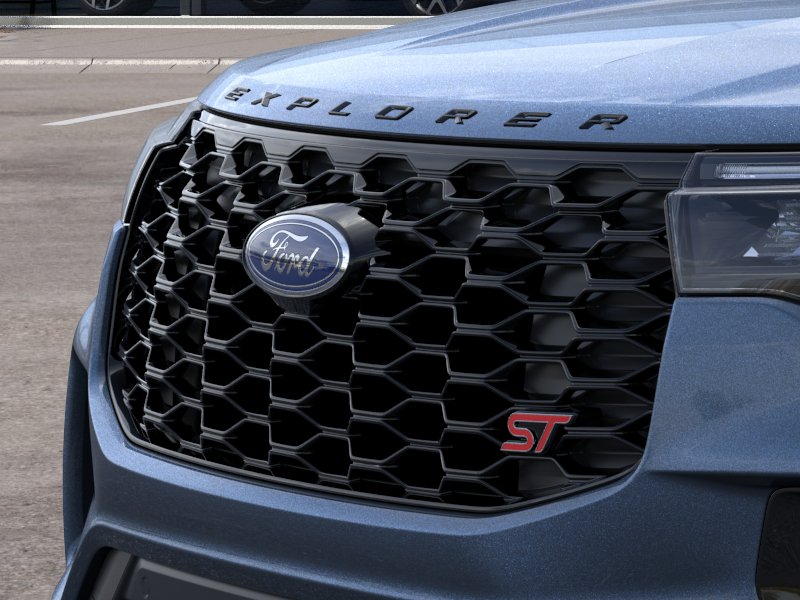 2026 Ford Explorer ST - Photo 17