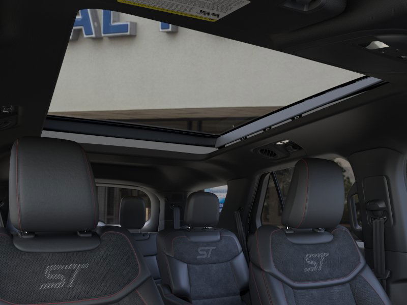 New 2026 Star White Metallic Tri-Coat Ford ST image 22