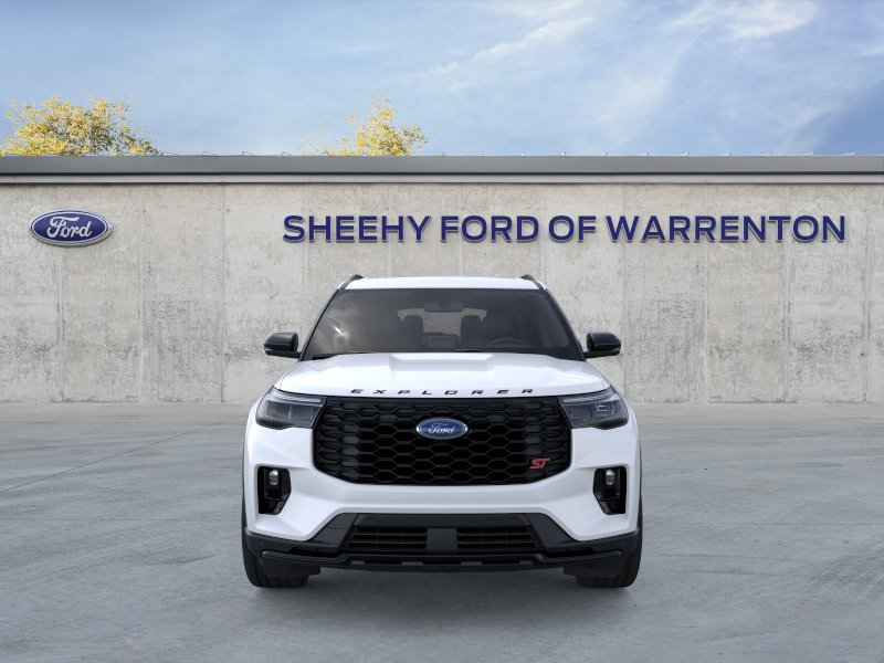 New 2026 Star White Metallic Tri-Coat Ford ST image 2