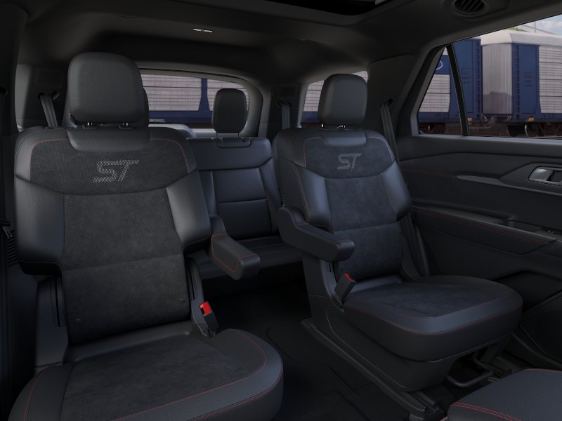 2026 Ford Explorer ST - Photo 11