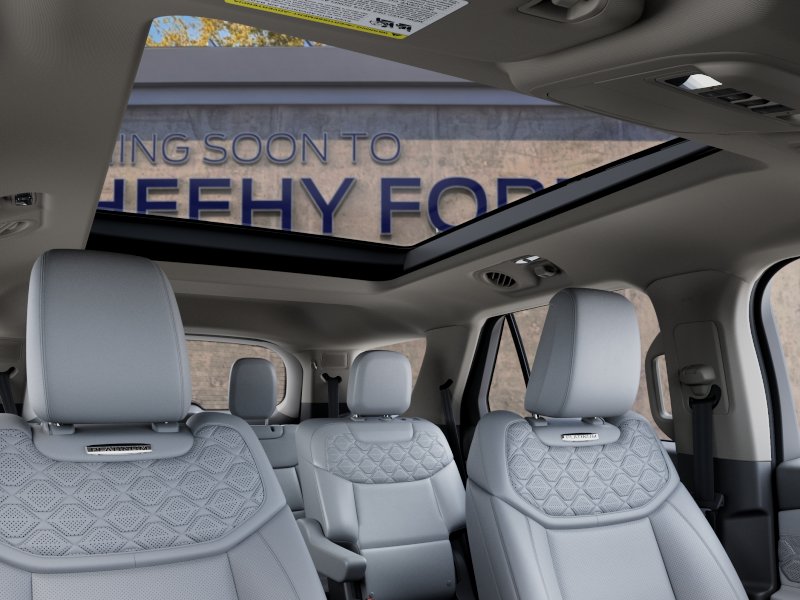 New 2027 Star White Metallic Tri-Coat Ford Platinum image 45