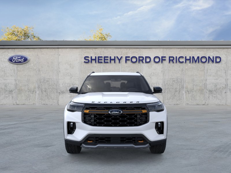 New 2026 Star White Metallic Tri-Coat Ford Tremor image 30