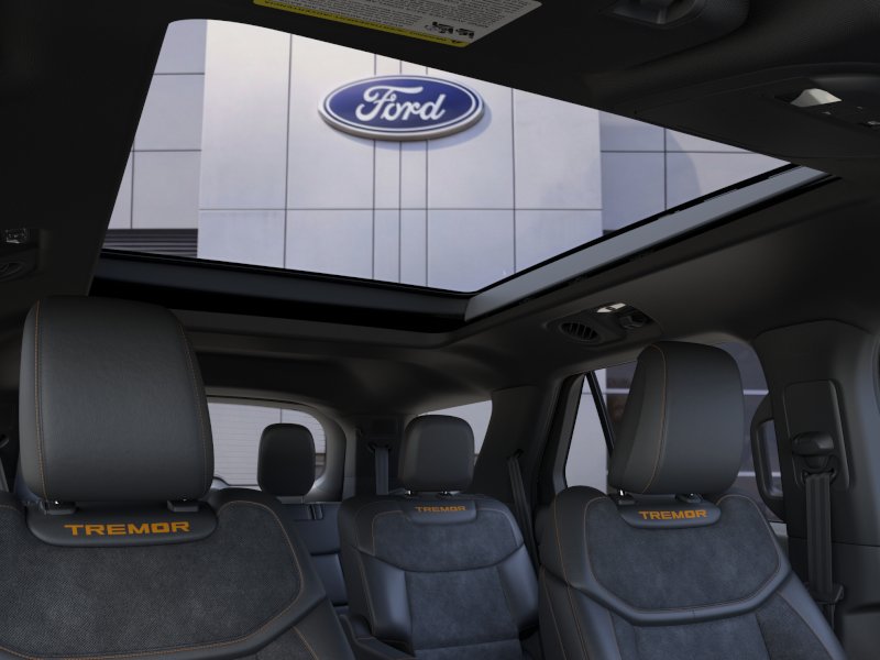 New 2026 Space White Metallic Ford Tremor image 45