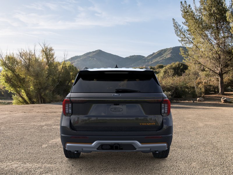 New 2026 Agate Black Metallic Ford Tremor® image 5