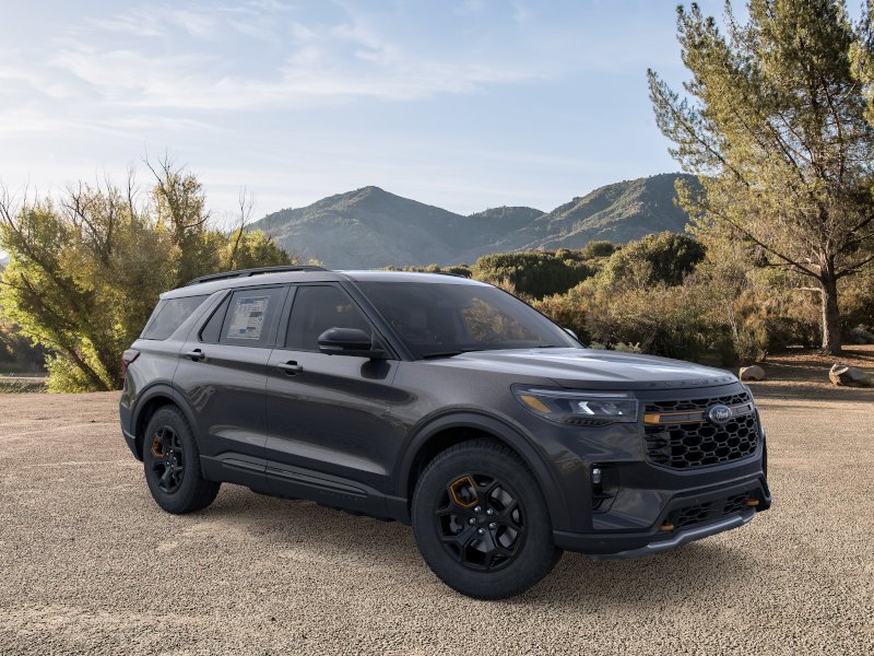 New 2026 Agate Black Metallic Ford Tremor® image 7