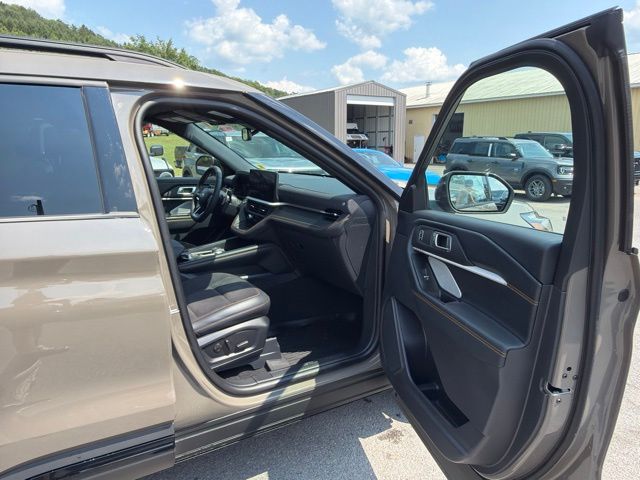 New 2026 Marsh Gray Ford Tremor® image 28