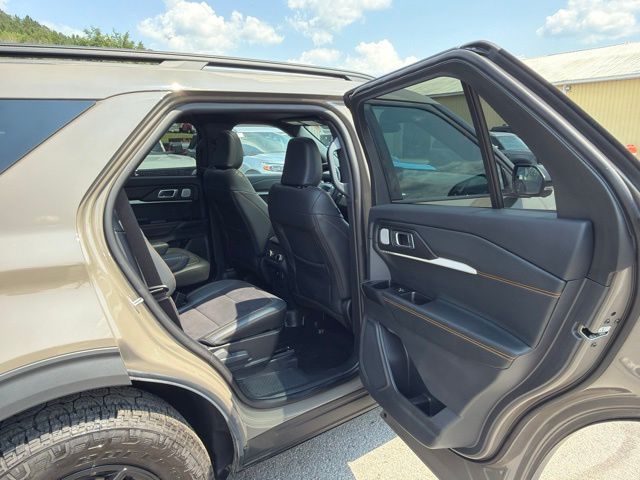 New 2026 Marsh Gray Ford Tremor® image 35