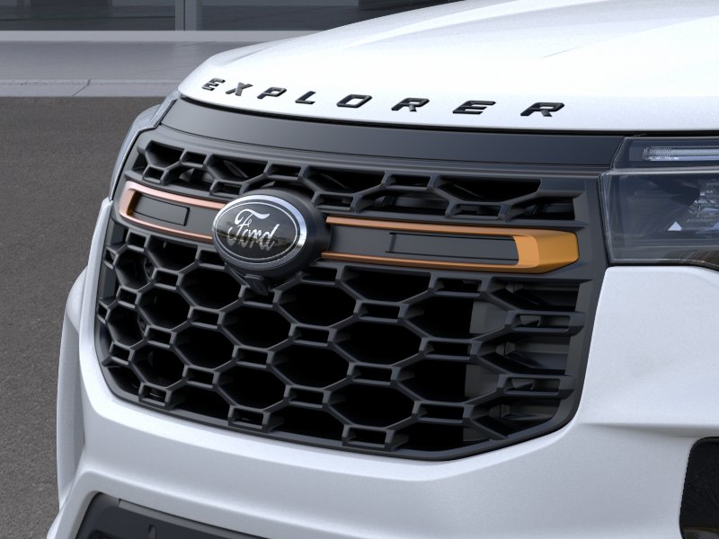New 2026 Star White Metallic Tri-Coat Ford Tremor® image 39