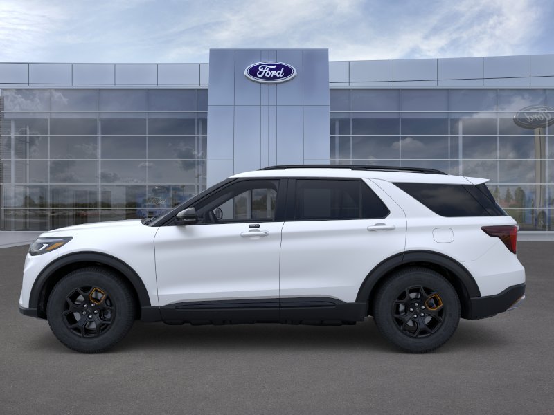 New 2026 Star White Metallic Tri-Coat Ford Tremor® image 25