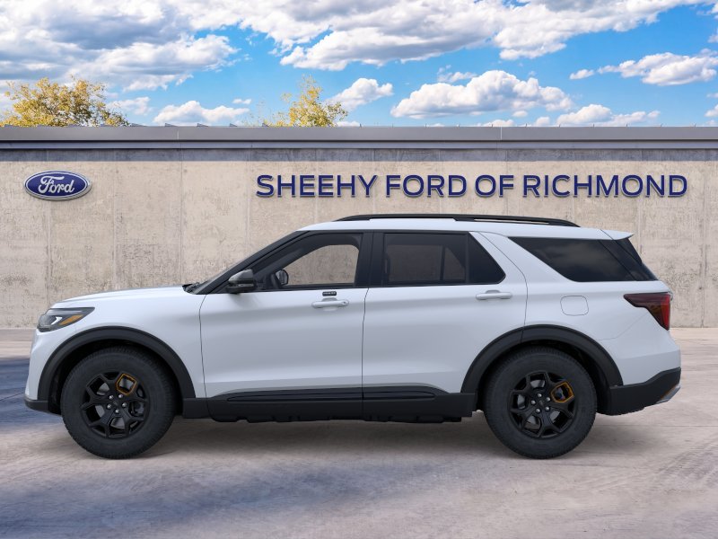 New 2026 Space White Metallic Ford Tremor® image 4