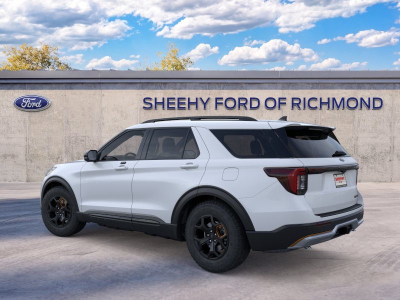 New 2026 Space White Metallic Ford Tremor® image 5