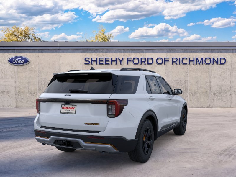 New 2026 Space White Metallic Ford Tremor® image 8
