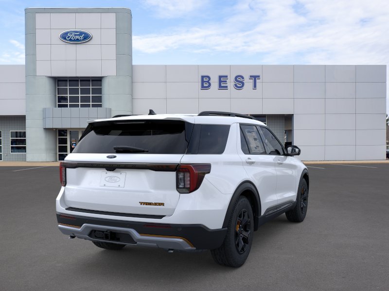 New 2026 Star White Metallic Tri-Coat Ford Tremor® image 8