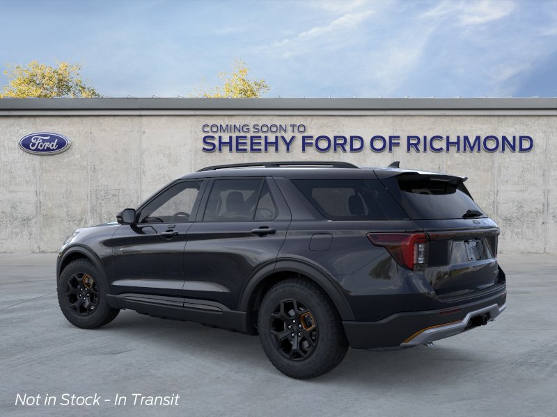 New 2026 Agate Black Metallic Ford Tremor® image 5