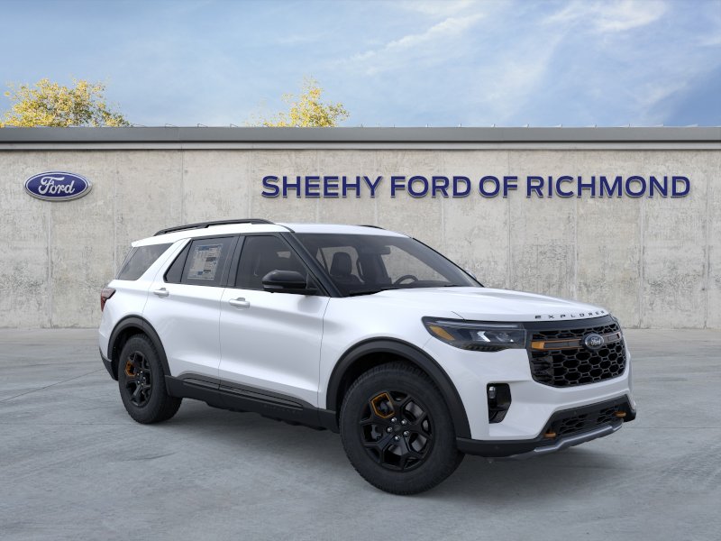 New 2026 Star White Metallic Tri-Coat Ford Tremor image 24