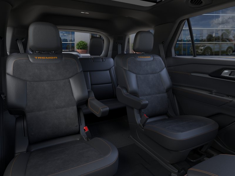 New 2026 Star White Metallic Tri-Coat Ford Tremor image 46