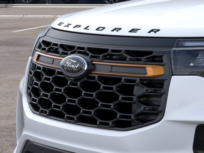 New 2026 Star White Metallic Tri-Coat Ford Tremor image 52